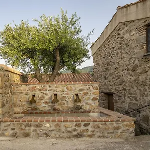Arcaloro Villa